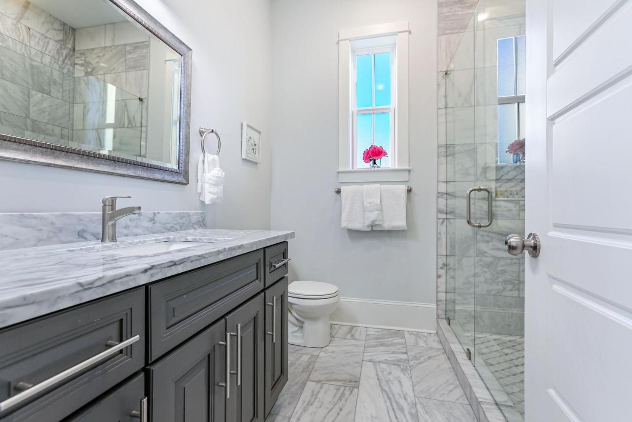 Hosteeva Chic Urban Retreat W Pool Steps To St Charles Ave And Near Bourbon St Leilighet New Orleans Eksteriør bilde